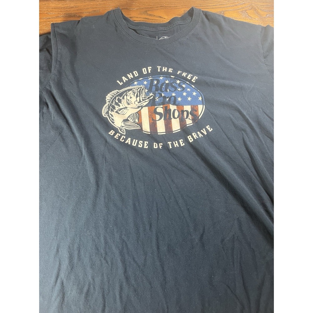 Bass Pro Shops XXXL Blue T Shirt Land of the Free Because of the Brave Made USA
